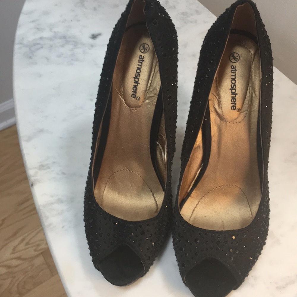 Chic stilettos black with sequins